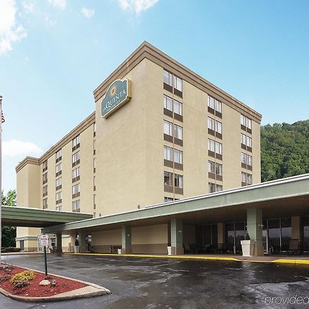 La Quinta Inn & Suites Pittsburgh North Dış mekan fotoğraf