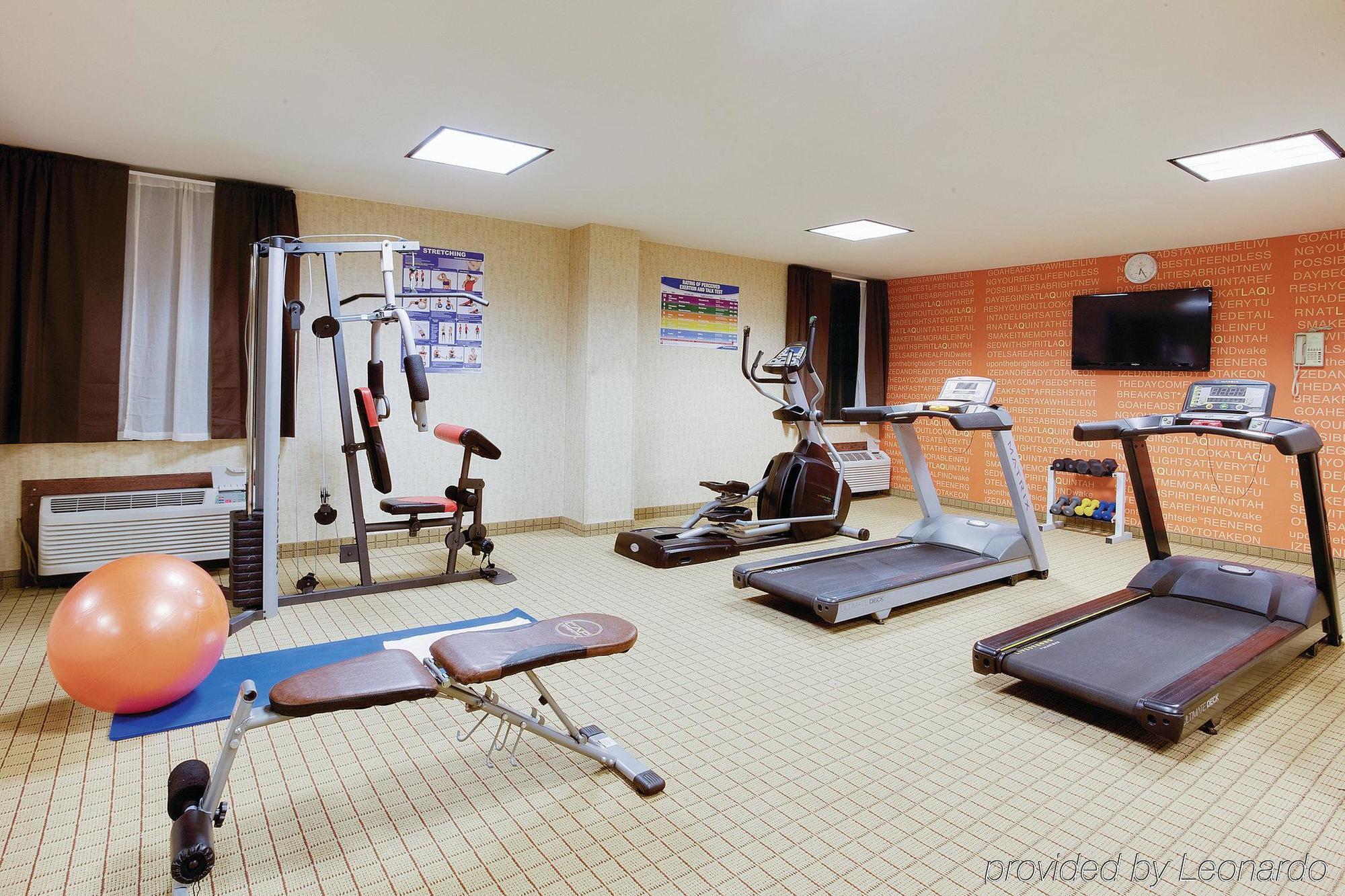 La Quinta Inn & Suites Pittsburgh North McCandless Township Dış mekan fotoğraf