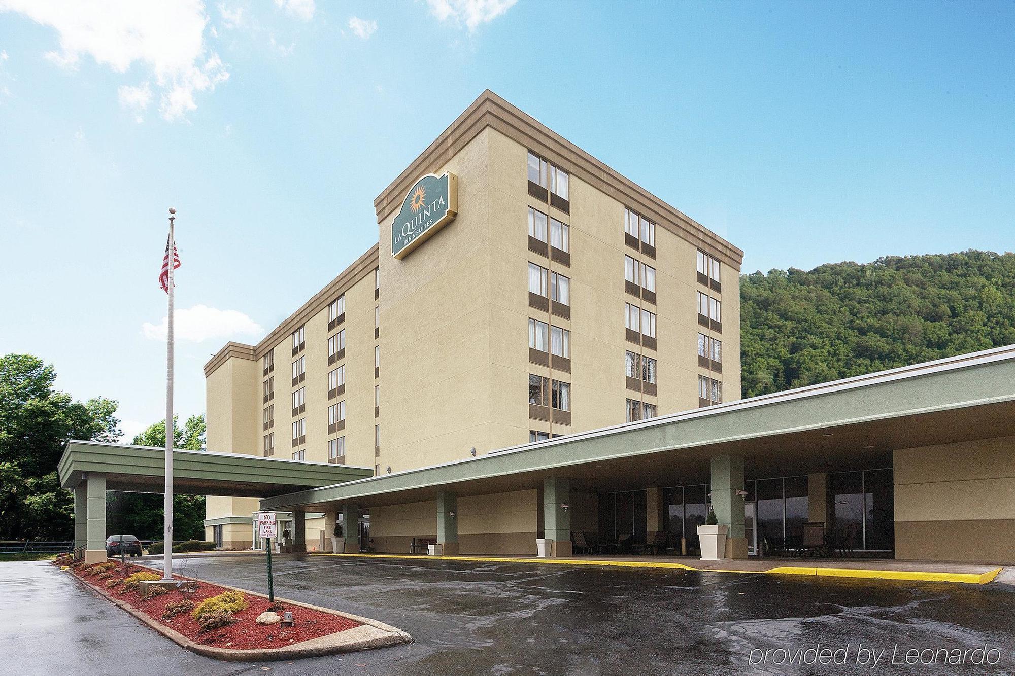 La Quinta Inn & Suites Pittsburgh North Dış mekan fotoğraf