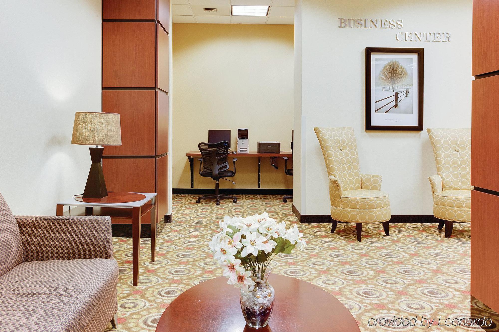 La Quinta Inn & Suites Pittsburgh North McCandless Township Dış mekan fotoğraf